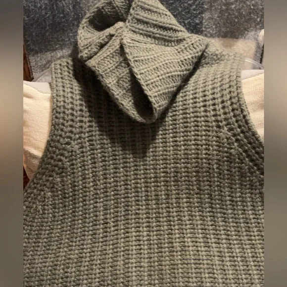Sablyn Saige Sleeveless Cashmere Sweater